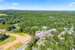 2310 Belaire Dr, Cumming, GA 30041 - Photo 40