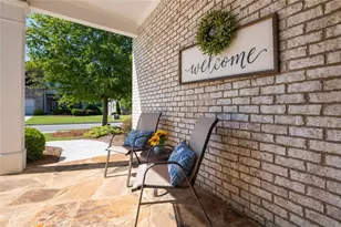 6025 Overlook Club Cir, Suwanee, GA 30024 - Photo 4