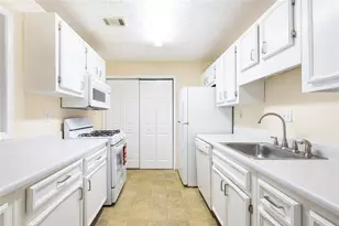 910 Augusta Dr SE, Marietta, GA 30067 - Photo 12