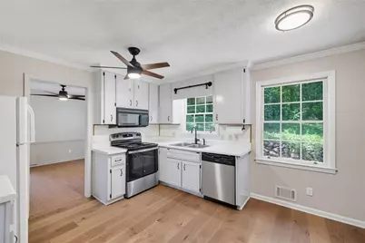 2845 Wood Forest, Marietta, GA 30066 - Photo 8