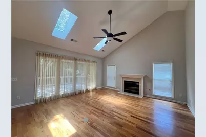 365 Tumbling Creek Dr, Alpharetta, GA 30005 - Photo 8