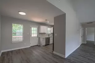 4333 Ward Bluff Ct, Ellenwood, GA 30294 - Photo 10