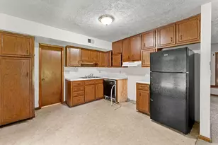 1043 Ascot Ct, Riverdale, GA 30296 - Photo 12