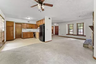 1043 Ascot Ct, Riverdale, GA 30296 - Photo 16