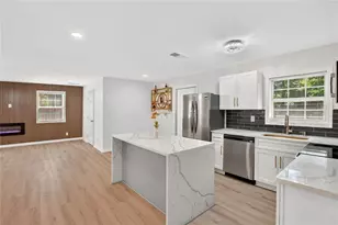 2359 Baywood Dr SE, Atlanta, GA 30315 - Photo 2