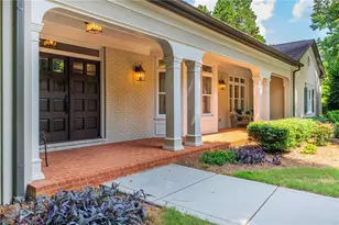 1025 Stonegate Ct, Roswell, GA 30075 - Photo 2