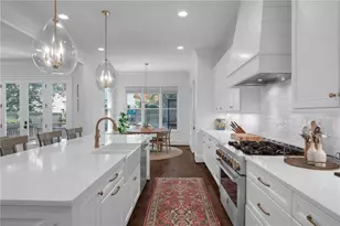 2986 Surrey Ln, Atlanta, GA 30341 - Photo 16