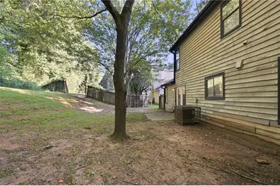 1001 Chapman Lane, Stone Mountain, GA 30088 - Photo 24