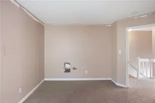 1001 Chapman Ln, Stone Mountain, GA 30088 - Photo 12