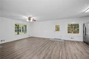 3797 Jonathans Roost Rd, Williamson, GA 30292 - Photo 10