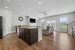 3652 Prospect Point Dr, Oakwood, GA 30566 - Photo 2