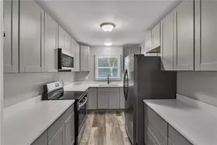 506 Pineridge Dr, Forest Park, GA 30297 - Photo 6