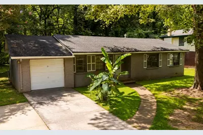 613 Sheppard Road, Stone Mountain, GA 30083 - Photo 1