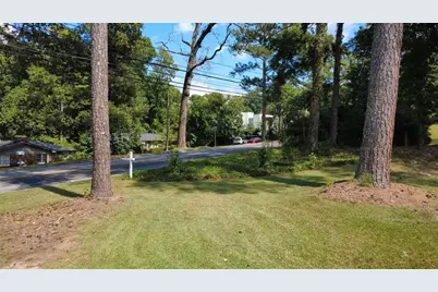 1276 Woods Circle NE, Brookhaven, GA 30324 - Photo 2