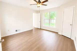 2095 Glynmoore Dr, Lawrenceville, GA 30043 - Photo 14