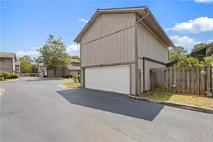844 Manning Villas Ct SW, Marietta, GA 30064 - Photo 4