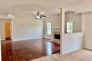 510 Shire Ln, Fairburn, GA 30213 - Photo 10