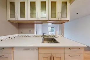 300 Johnson Ferry Road NE, Sandy Springs, GA 30328 - Photo 1