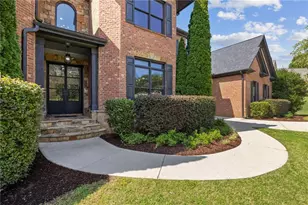 4824 Deer Creek Ct, Flowery Branch, GA 30542 - Photo 2