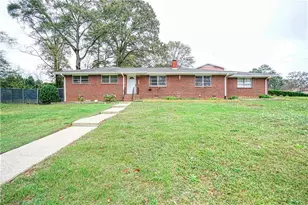 680 Sherwood Dr, Jonesboro, GA 30236 - Photo 2