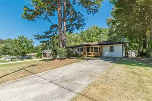 6405 Kensington Ct, Austell, GA 30106 - Photo 2