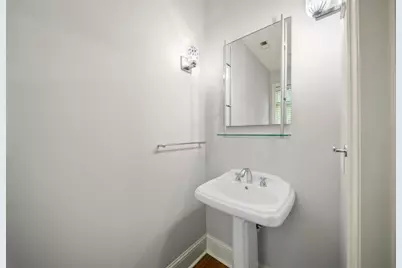 1115 Glenridge Place NE, Sandy Springs, GA 30342 - Photo 8