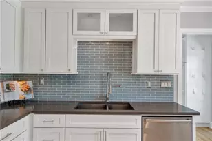 6730 Stone Mill Trail, Sandy Springs, GA 30328 - Photo 14