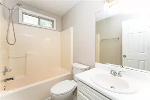 1014 Bay Ridge Dr, Lawrenceville, GA 30045 - Photo 24
