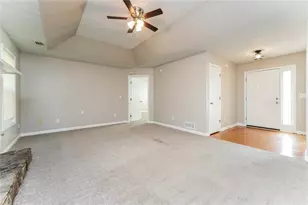 1014 Bay Ridge Dr, Lawrenceville, GA 30045 - Photo 4