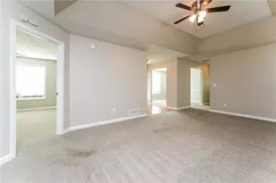 1014 Bay Ridge Dr, Lawrenceville, GA 30045 - Photo 10