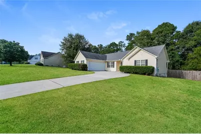 1014 Bay Ridge Drive, Lawrenceville, GA 30045 - Photo 2