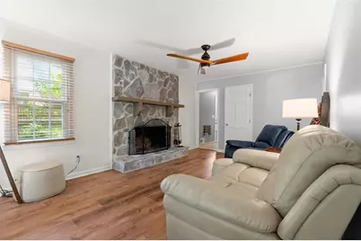 4977 Kings Wood Drive NE, Roswell, GA 30075 - Photo 4