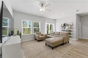 1665 Villageside Ct, Lawrenceville, GA 30043 - Photo 10