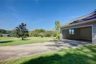 99 Sunnybrook Dr, Hogansville, GA 30230 - Photo 4