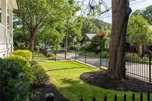 322 Candler St NE, Atlanta, GA 30307 - Photo 10