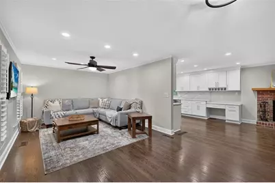 327 Dickson Drive, Jefferson, GA 30549 - Photo 2