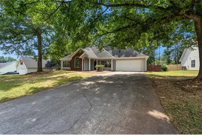 60 Deep Springs Way, Covington, GA 30016 - Photo 2