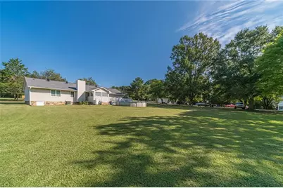 3520 Camelot Court, Loganville, GA 30052 - Photo 32