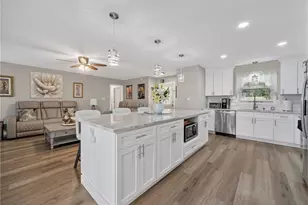 3520 Camelot Ct, Loganville, GA 30052 - Photo 4
