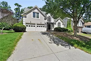 3507 Dunlin Shore Ct, Peachtree Corners, GA 30092 - Photo 2