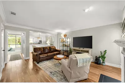 7500 Roswell Road #30, Sandy Springs, GA 30350 - Photo 4