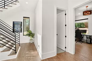 1192 Bernadette Ln NE, Atlanta, GA 30329 - Photo 18