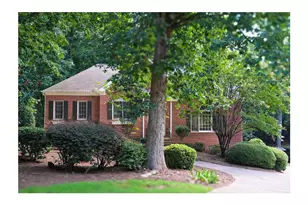 3885 Waterford Dr, Suwanee, GA 30024 - Photo 2