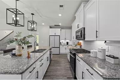 202 Jefferson Avenue, Canton, GA 30114 - Photo 2
