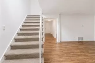 1010 Sexton Dr, Stone Mountain, GA 30083 - Photo 4