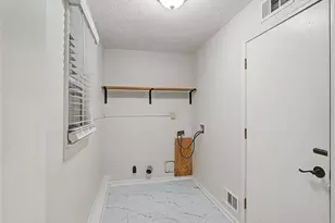 3095 Woodland Dr NW, Kennesaw, GA 30152 - Photo 12