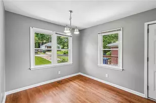 655 Albert St NW, Atlanta, GA 30318 - Photo 6