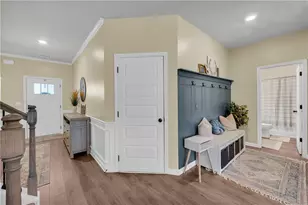 664 Lakehaven Ln, Loganville, GA 30052 - Photo 6