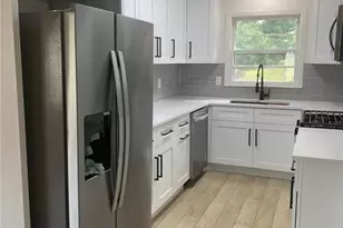 1187 Ellington Dr, Morrow, GA 30260 - Photo 2