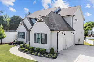 4967 Concert Ln NE, Marietta, GA 30066 - Photo 2